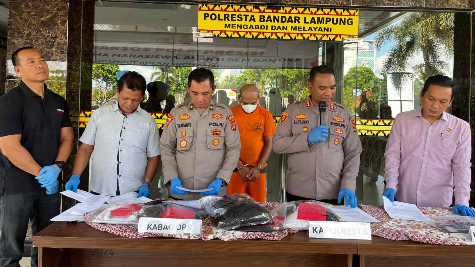 Pencuri 2 Kg Emas Milik Pejabat Tulang Bawang Dibekuk di Metro