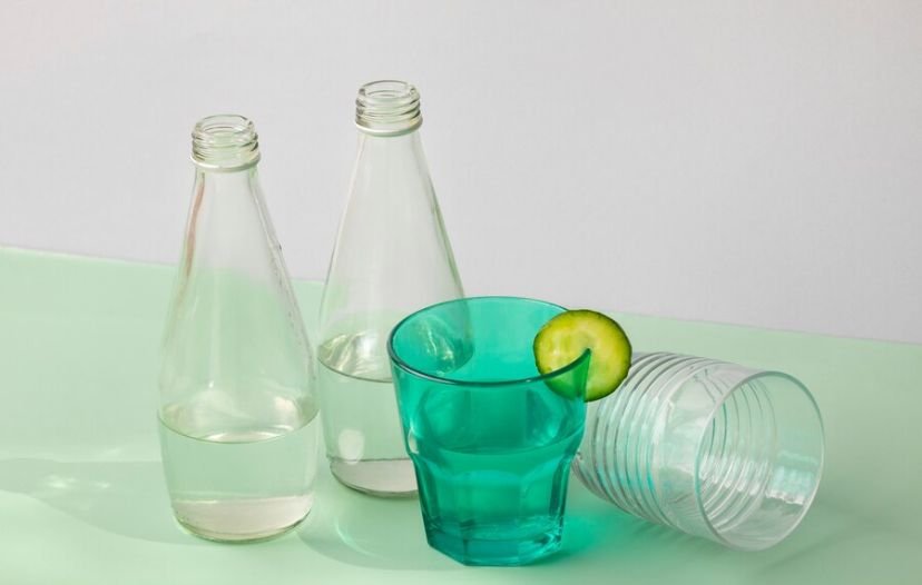 Lebih Parah dari Plastik, Botol Kaca Justru Penuh Mikroplastik Menurut Penelitian