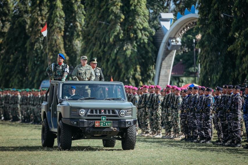Gubernur Mirza Sebut TNI Adalah Rakyat, Garda Terdepan Menjaga Indonesia