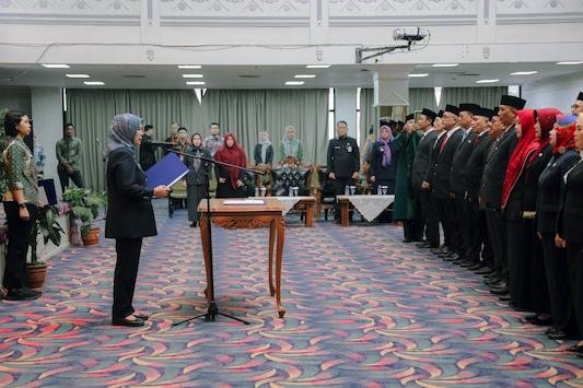 Lantik Pejabat Administrator, Pengawas dan Fungsional, Pemprov Tekankan ASN Harus Berintegritas, Profesional