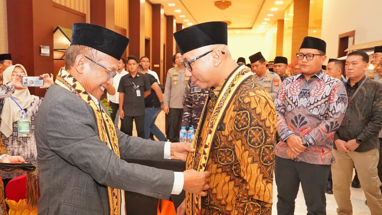 Gubernur Mirza Buka Ijtima’ Ulama dan Umara, Tekankan Persatuan untuk Jaga Keutuhan Bangsa