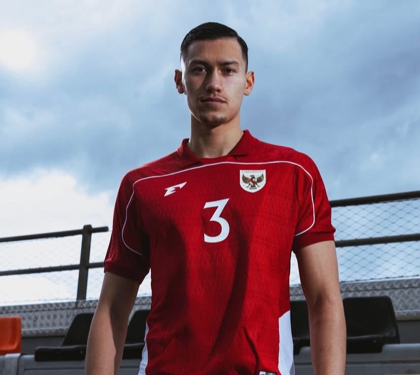 Gelombang Dukungan Fans Timnas Membludak, Jersey Jay Idzes Paling Diburu
