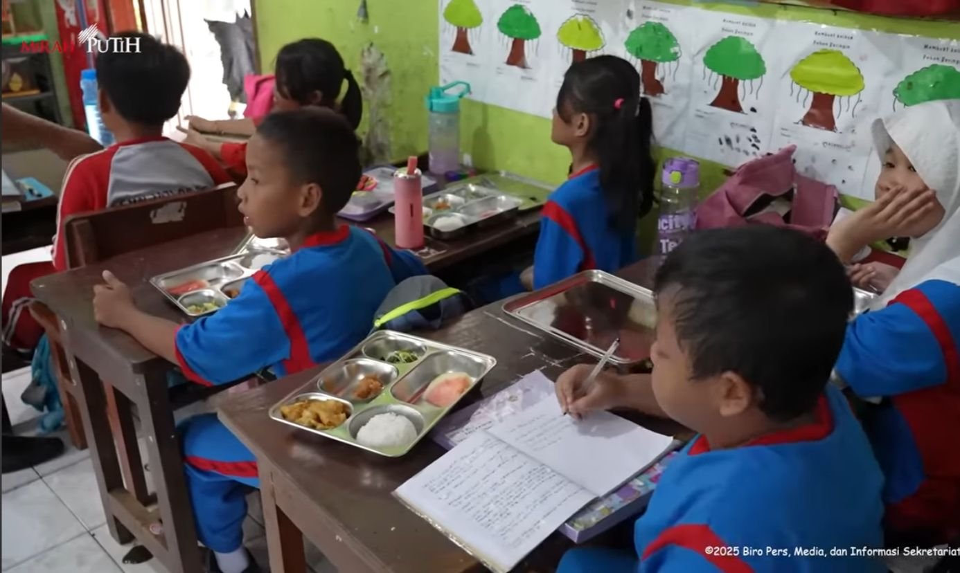 Program Makanan Bergizi Gratis Dikritik ICW, Benarkah Ada Dana Rp82 Triliun yang Hilang?