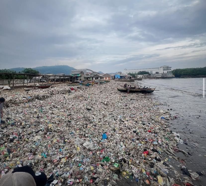 Aqua Siap-siap Digugat! Dituding Sebagai Juaranya Sampah Plastik