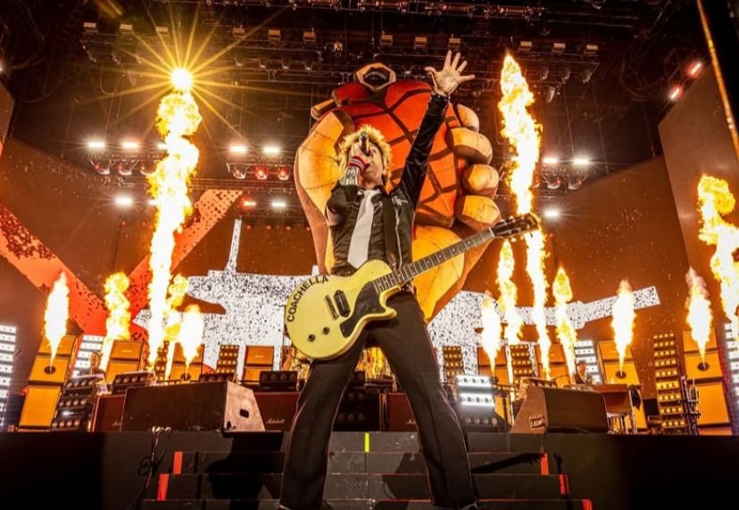 Green Day Suarakan Dukungan Palestina, Ubah Lirik Lagu di Coachella 2025