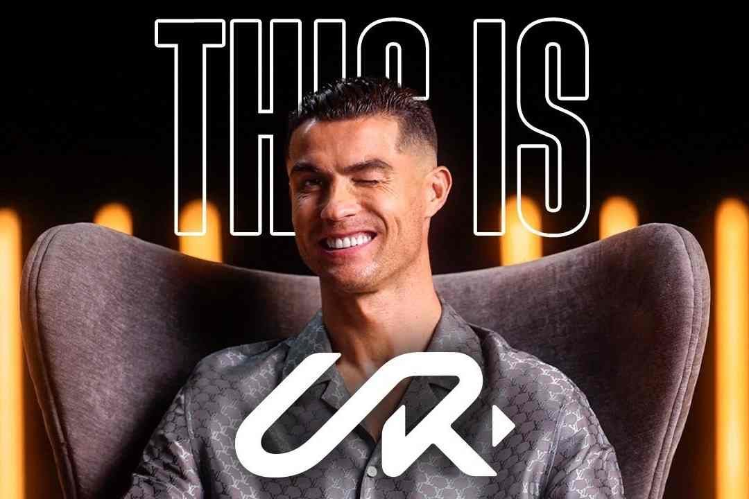 Jutaan Subscriber Hanya Dalam Hitungan Hari, Ronaldo Kalahkan Messi!