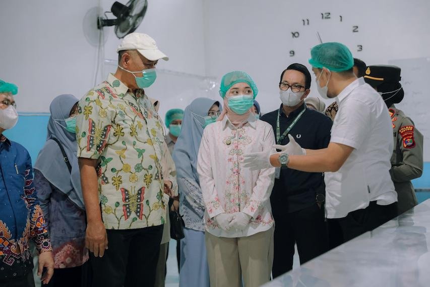 Wagub Jihan Nurlela Tinjau Langsung Dapur SPPG Mandiri Makmur di Kota Metro