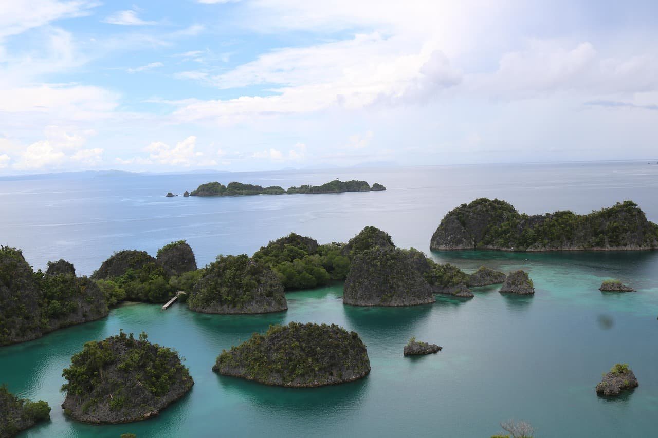 Keindahan Raja Ampat Terancam, Menpar Dukung Penolakan Tambang oleh Warga Papua