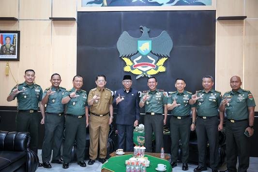 Gubernur Mirza dan Danrem 043/Gatam Brigjen TNI Haryantana Bersinergi dan Dukung Penuh Kodam XXI/Radin Inten