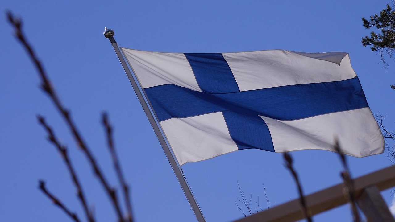 Rahasia Finlandia Jadi Negara Paling Bahagia Meski Pajaknya Hampir 60 Persen