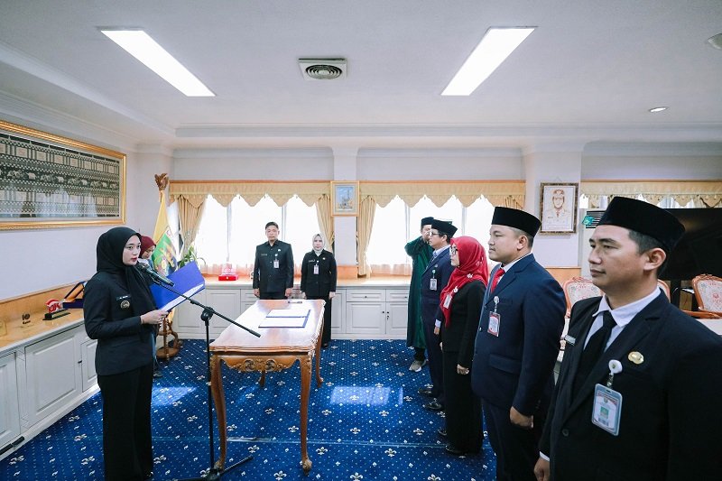 Perkuat Birokrasi, Pemprov Lampung Melantik 4 Pejabat Baru