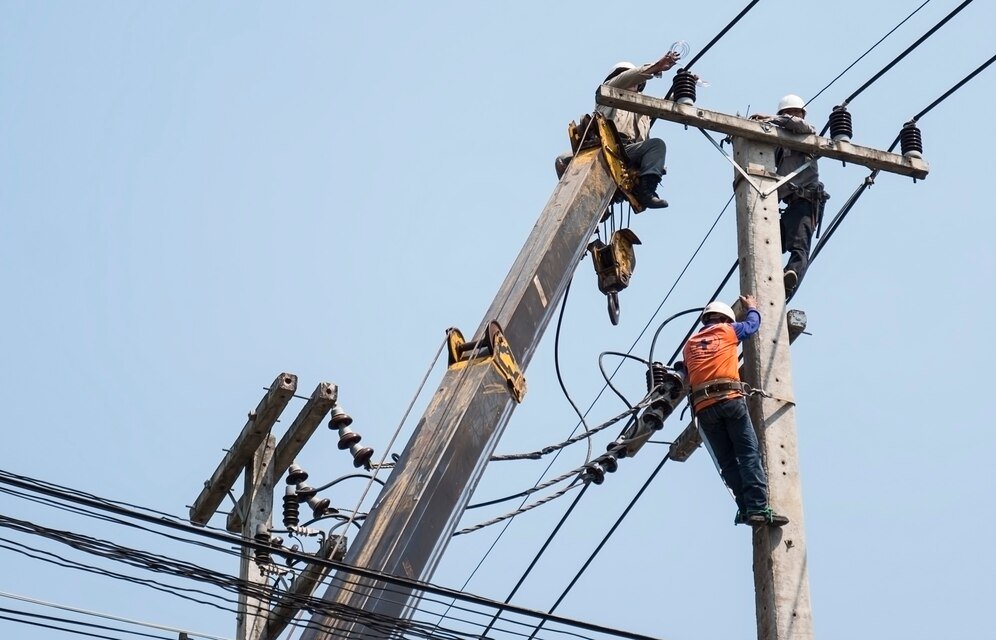 PLN Bantah Kenaikan Tarif, Tuding Warga Boros dalam Penggunaan Listrik