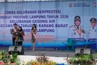 Wali Kota Bandar Lampung, Eva Dwiana, pada penilaian perlombaan kelurahan Tingkat Provinsi Lampung di Kelurahan Gedong Air, Kecamatan Tanjungkarang Barat.(foto: ist)