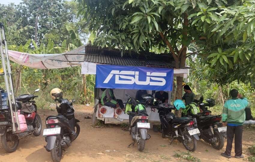 Posko Gedong Meneng, sudah menjadi “rumah kedua” bagi pengendara ojek online. (Foto: Notis)