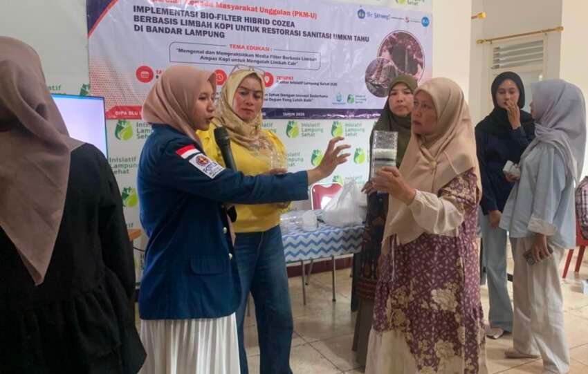 Sosialisasi sanitasi di sekretariat Inisiatif Lampung Sehat.