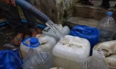 Kemarau Kerontang, Tangki Air Bersih Datang
